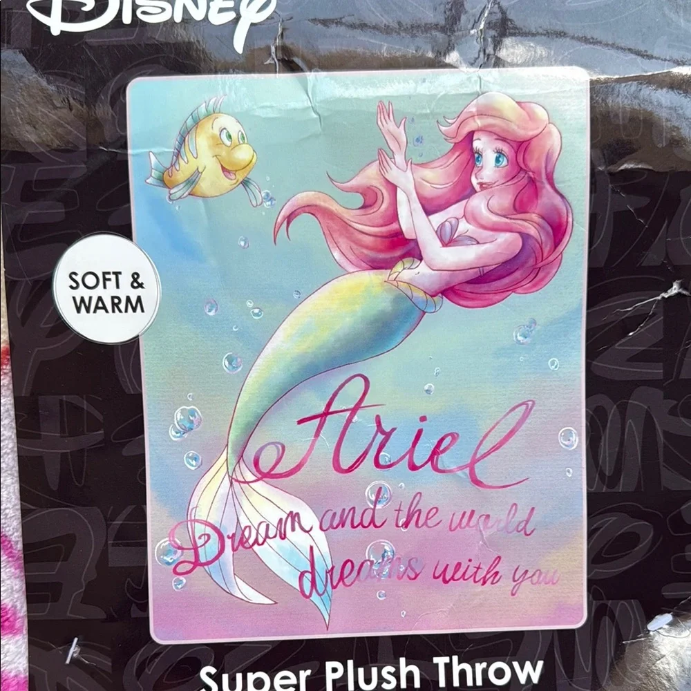 NWT New Disney Little Mermaid Ariel Dream Plush Throw Blanket from Hot Topic - Picture 2 of 4